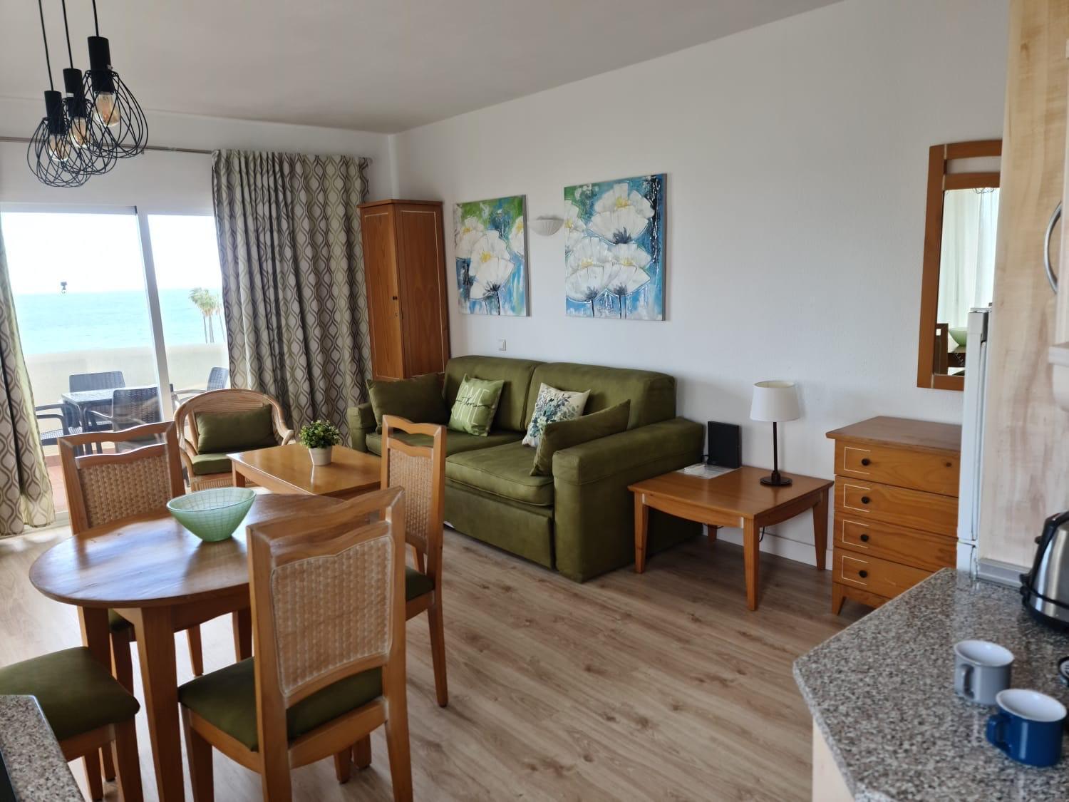Benalbeach Sea Front Benalmadena Bagian luar foto