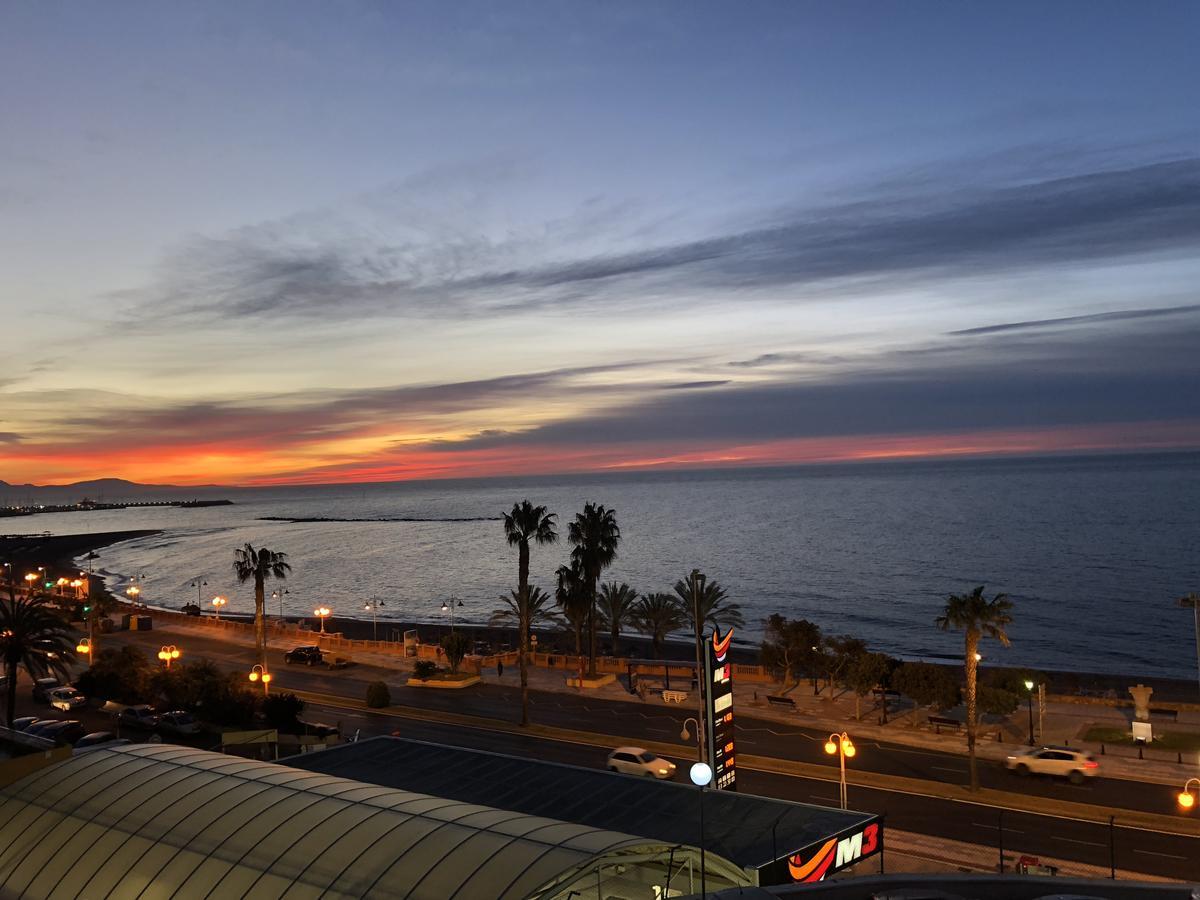 Benalbeach Sea Front Benalmadena Bagian luar foto