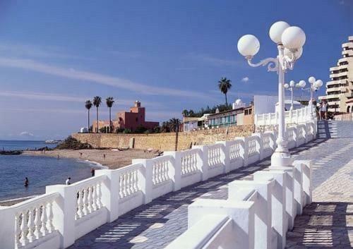 Benalbeach Sea Front Benalmadena Bagian luar foto